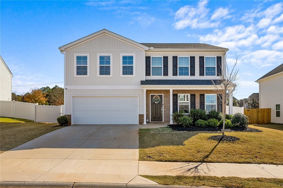 606 Whittier St, Greenville, SC 29605 - photo 1