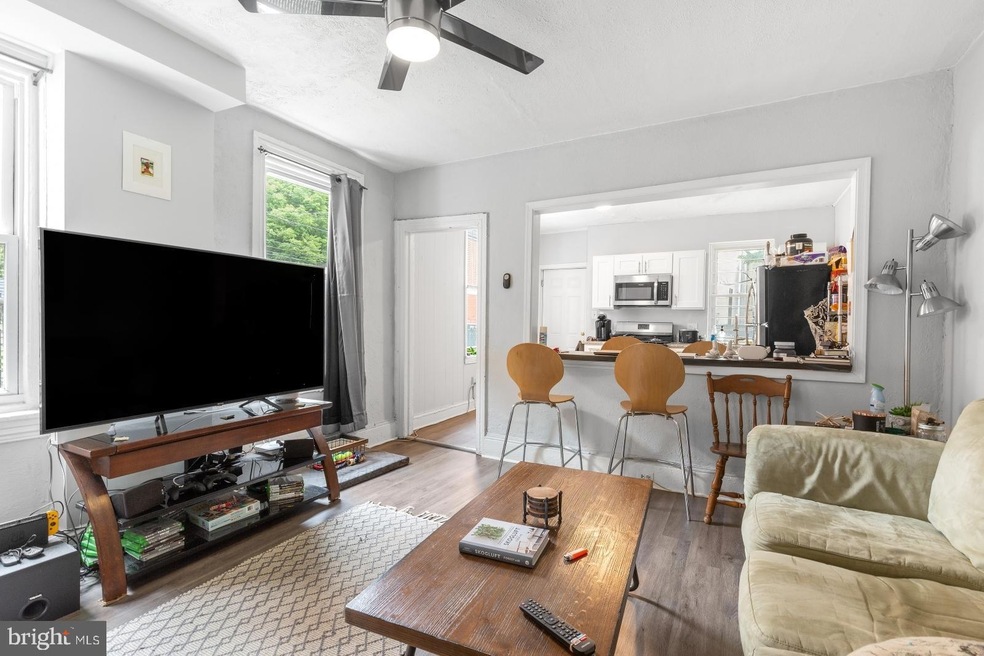 1735 W Oxford St unit 1, Philadelphia, PA 19121 - photo 1