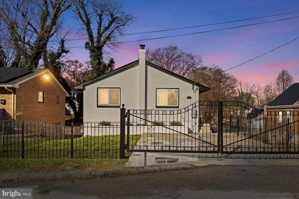 Under Contract $475,000