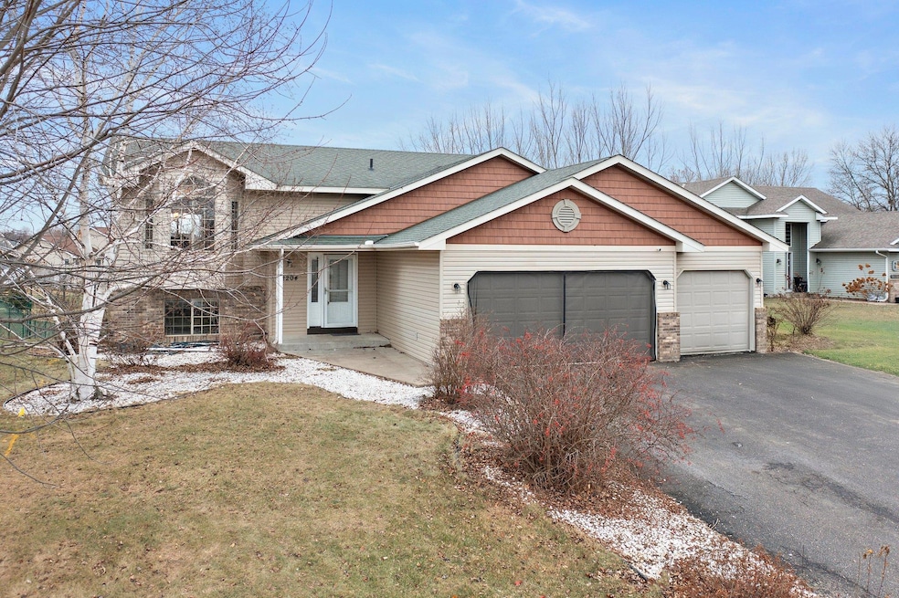 Sold $342,500 • Co-Listing Agent