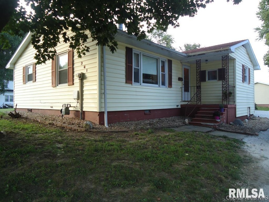 361 E Springfield St, Virginia, IL 62691 - photo 1