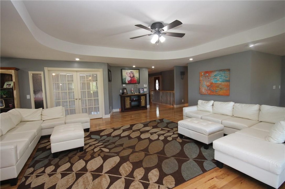 21 Connie Ln, Bella Vista, AR 72715 - photo 1