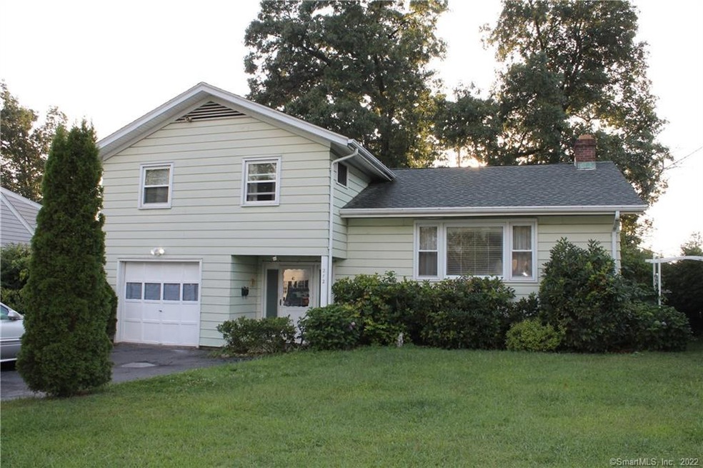 212 Pershing Ave, New Britain, CT 06053 - photo 1