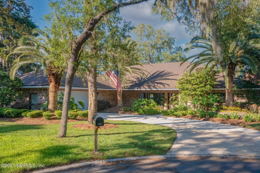 5207 Magnolia Oaks Ln, Jacksonville, FL 32210 - photo 1