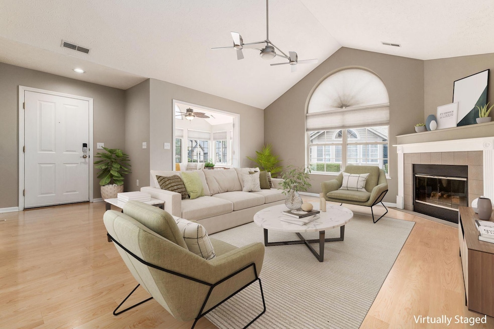 6516 Lakeview Cir unit 6516, Canal Winchester, OH 43110 - photo 1