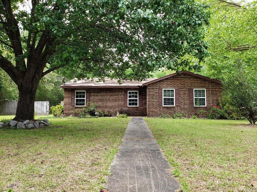 229 Stewart St, Prattville, AL 36067 - photo 1