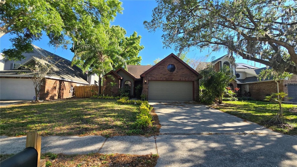 Pending $349,900 • Co-Listing Agent