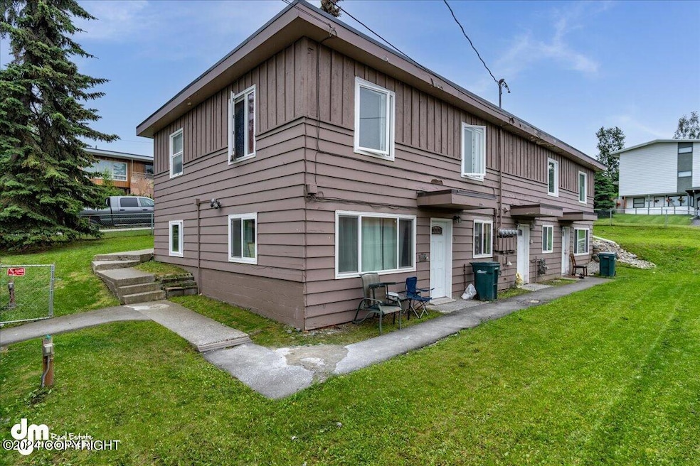 6-Rear Exterior_ELI04274-Edit