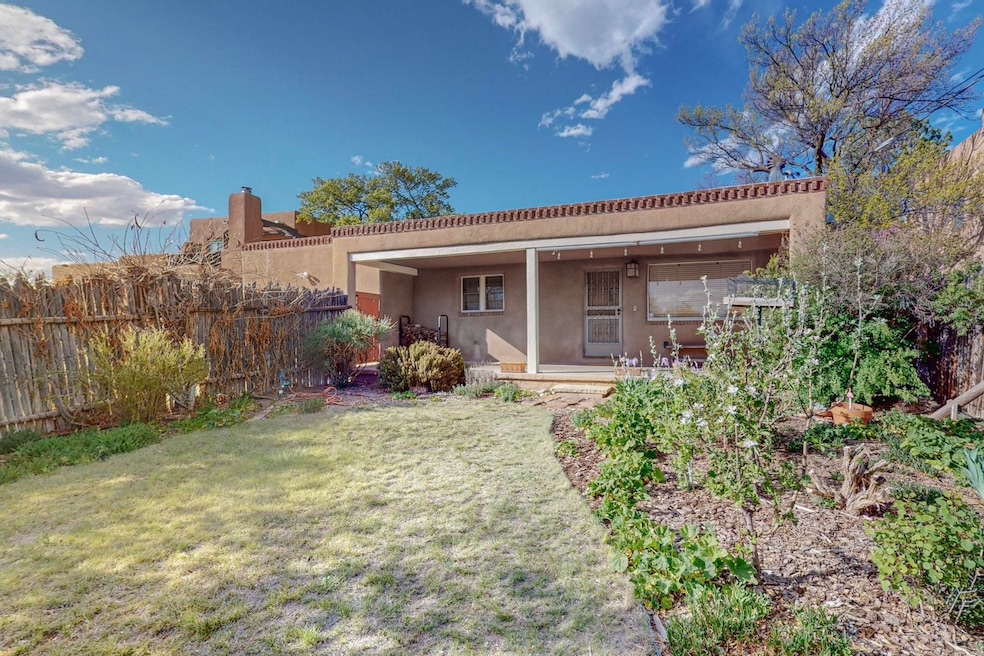 513 Rio Grande Ave, Santa Fe, NM 87501 - photo 1