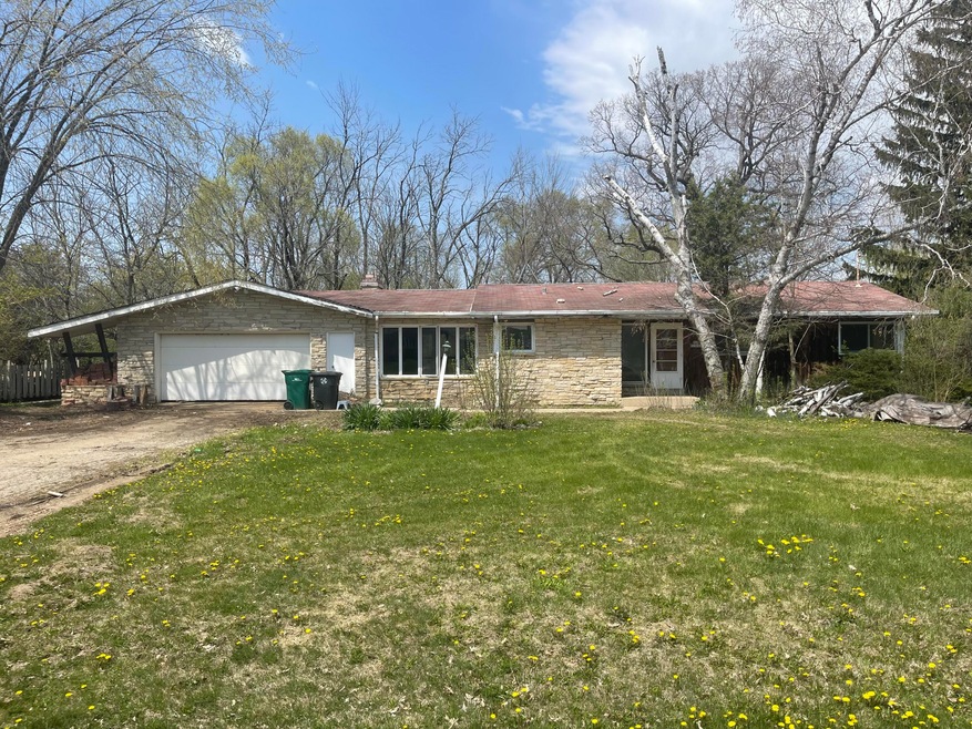 N68W13246 Ranch Rd, Menomonee Falls, WI 53051 - photo 1