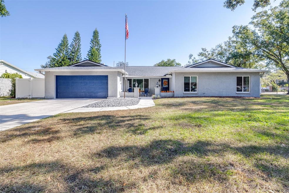 15401 Woodcastle Place, Tampa, FL 33613 - photo 1