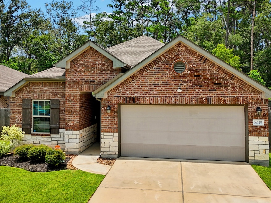 Welcome to 16129 Dockside St!