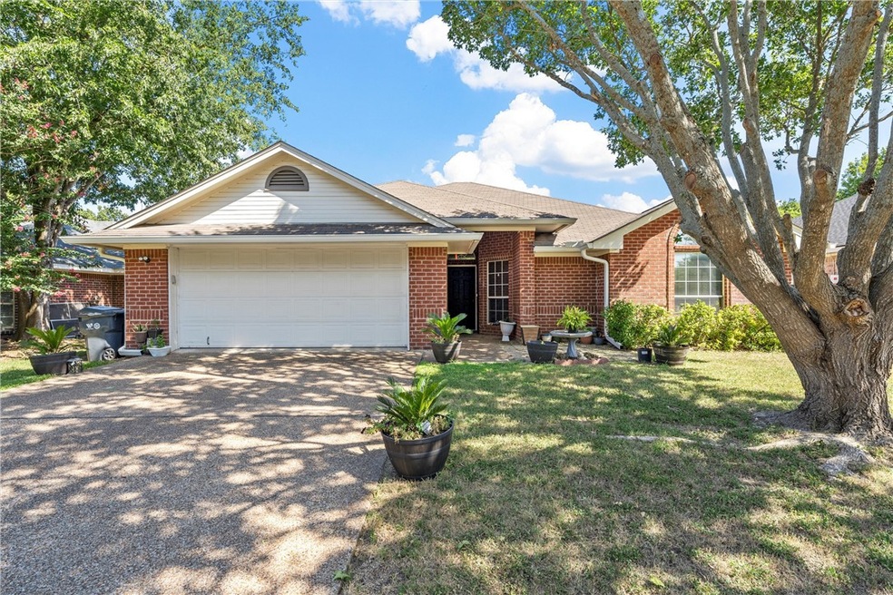 10604 Sierra Dr W, Waco, TX 76712 | MLS# 216760 | Homes.com