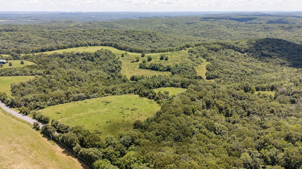 100 acres in Christian County