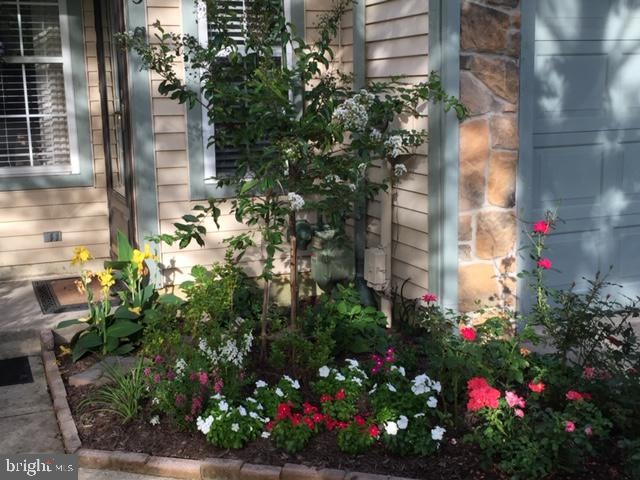 33 Knighton Ln, Mount Laurel, NJ 08054 - photo 1