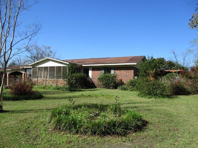 101 N McPhaul St, Sylvester, GA 31791 - photo 1