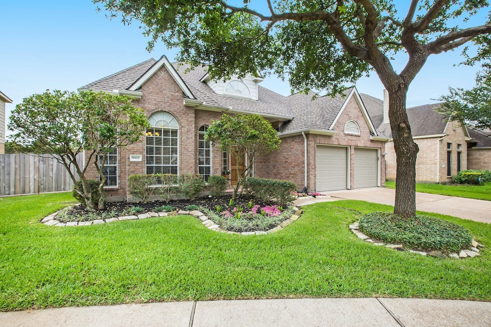 9307 Reston Grove Ln, Houston, TX 77095 - photo 1