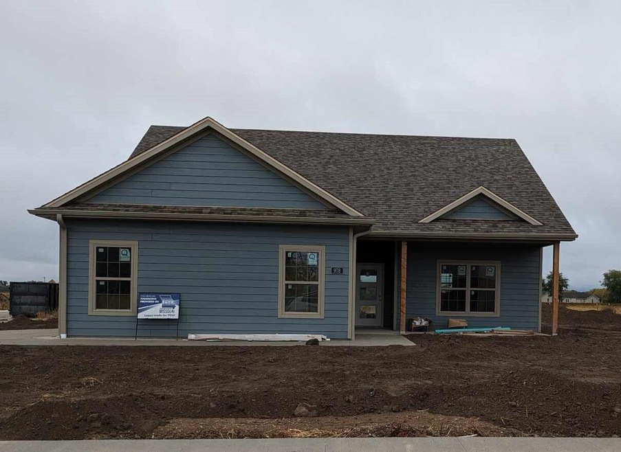 978 N Hickman, Lot 106