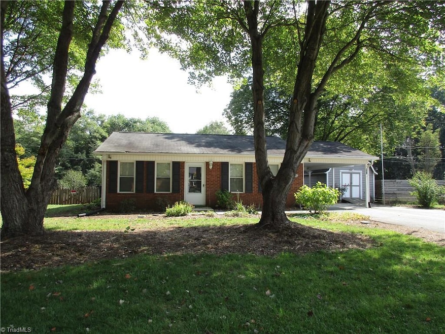 364 Weatherford Dr, King, NC 27021 - photo 1