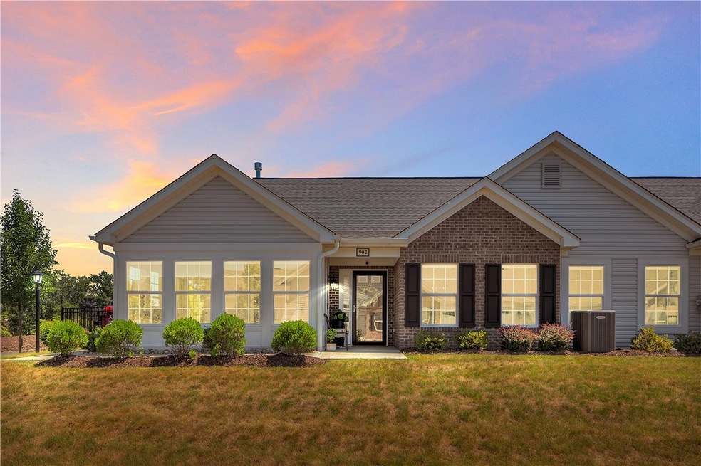 ~~ WELCOME HOME TO 902 SPRING VALLEY DRIVE ~~