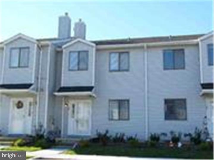 187 Yorktown Blvd, Hammonton, NJ 08037 - photo 1