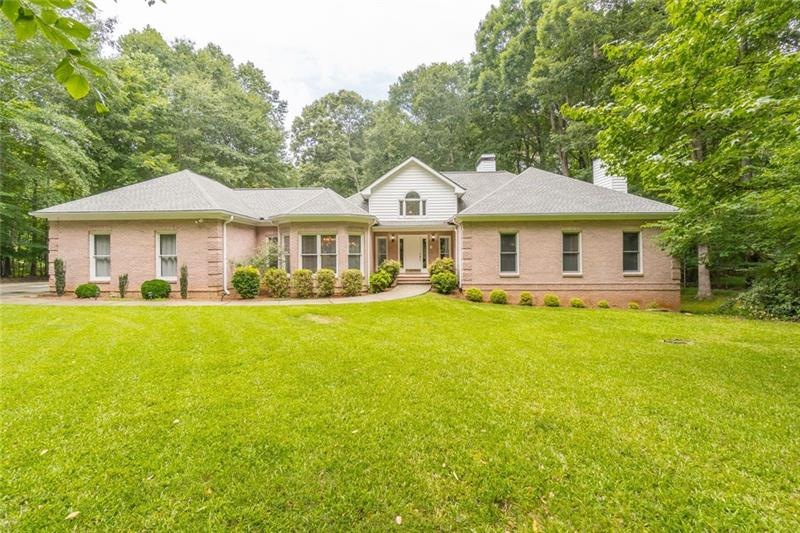Welcome to 5025 Meadowbrook Cir1