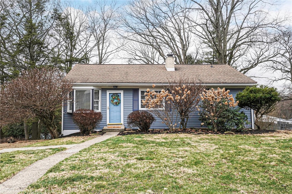 Cute as a button! 3 bedroom | 2 bath in Harper Vil