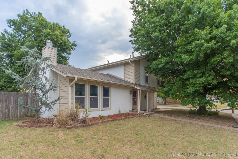 2516 E Dallas St, Broken Arrow, OK 74014 - photo 1