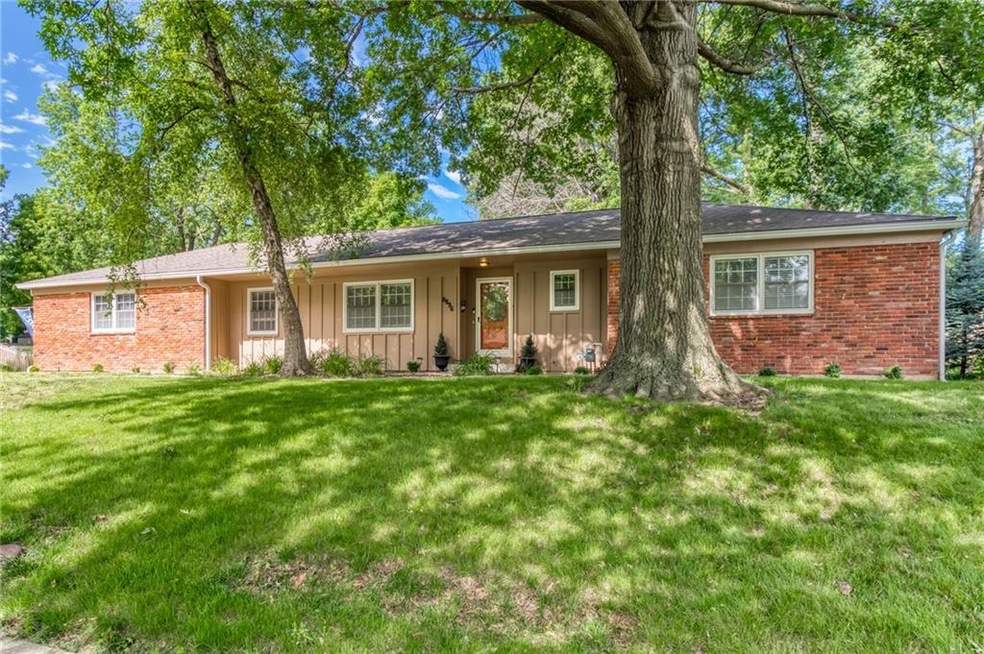 8896 Park St, Lenexa, KS 66215 - photo 1