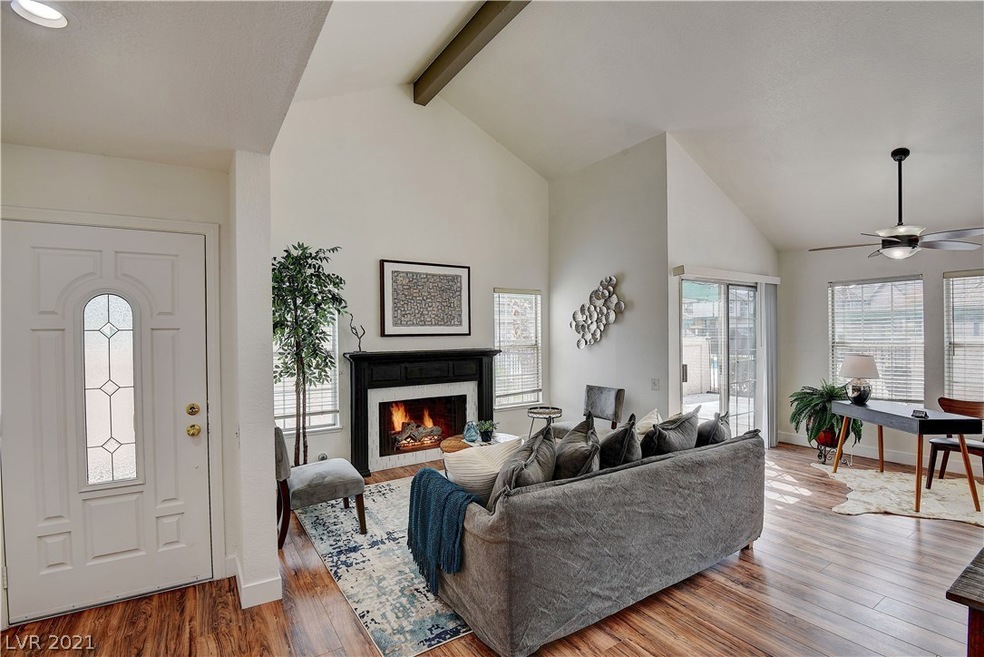 4049 Chalfont Ct, Las Vegas, NV 89121 - photo 1