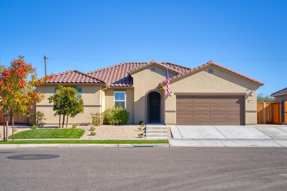 1622 Legacy Way, Hughson, CA 95326 - photo 1