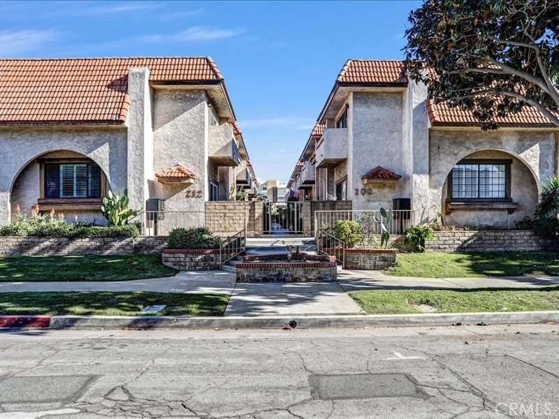 212 N Stoneman Ave unit C, Alhambra, CA 91801 - photo 1