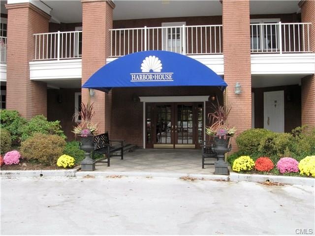 43 Harbor St unit 308, Stamford, CT 06902 - photo 1