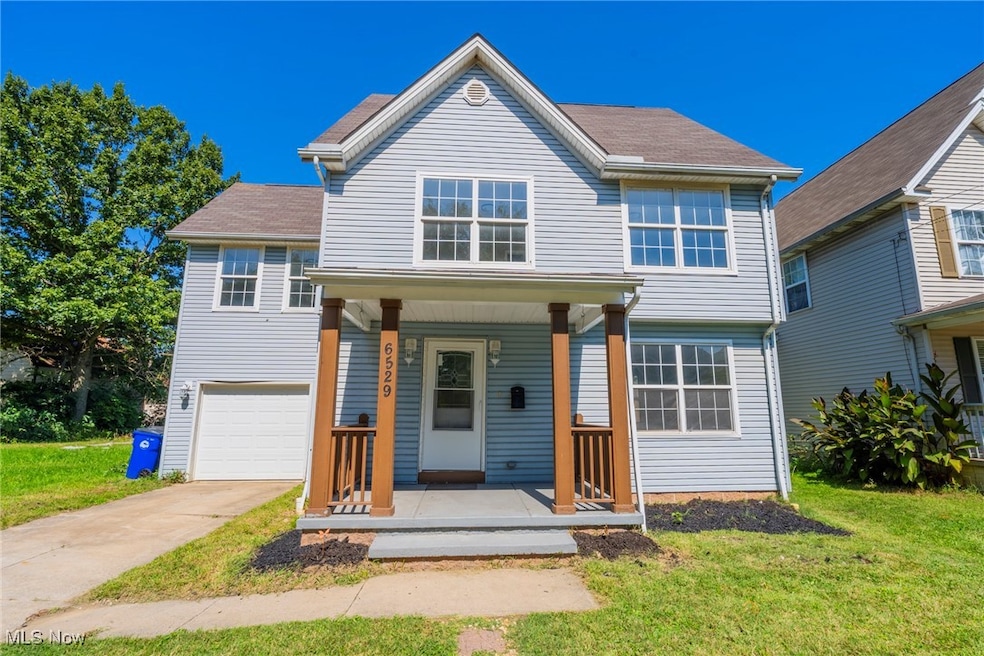 Pending $144,900 • Co-Listing Agent