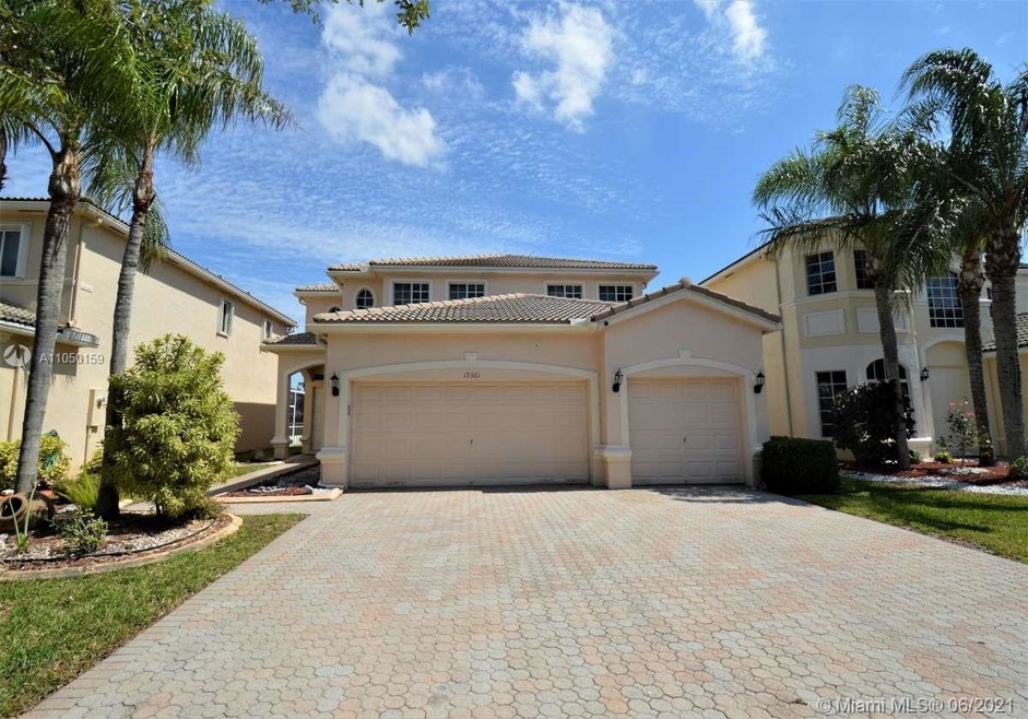 19361 SW 61st St, Fort Lauderdale, FL 33332 - photo 1