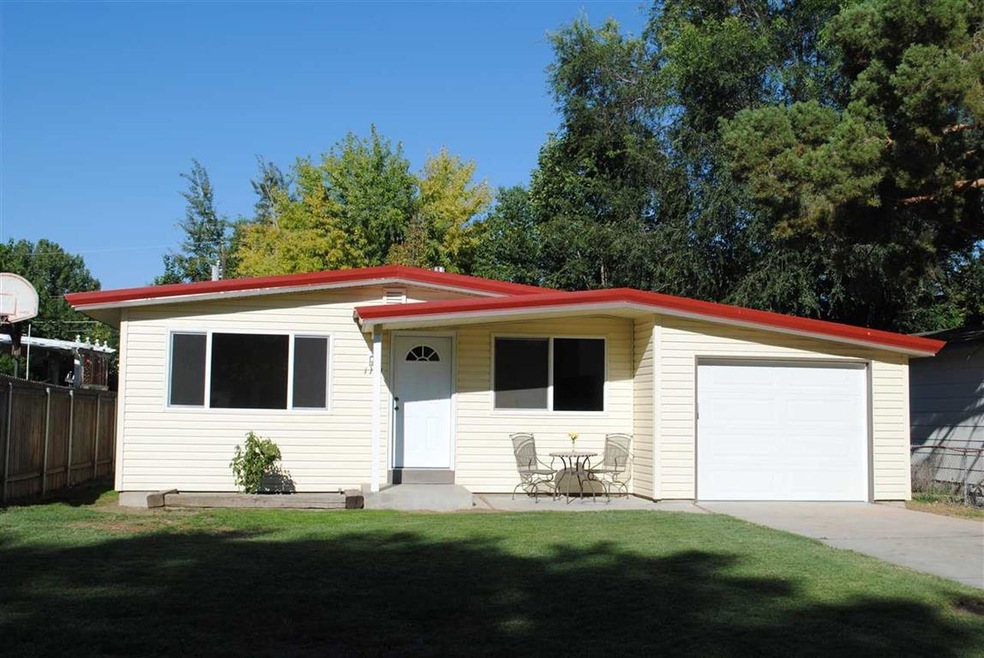 1111 Garland St, Nampa, ID 83686 - photo 1