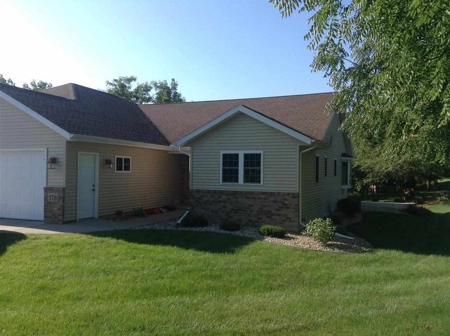 378 Sterling Dr, Oregon, WI 53575 - photo 1