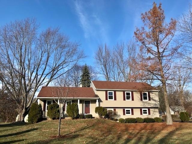 1325 Wintergreen Terrace, Batavia, IL 60510 - photo 1