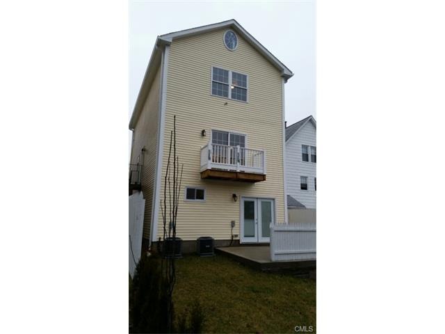 29 Lillian St unit 1, Stamford, CT 06902 - photo 1