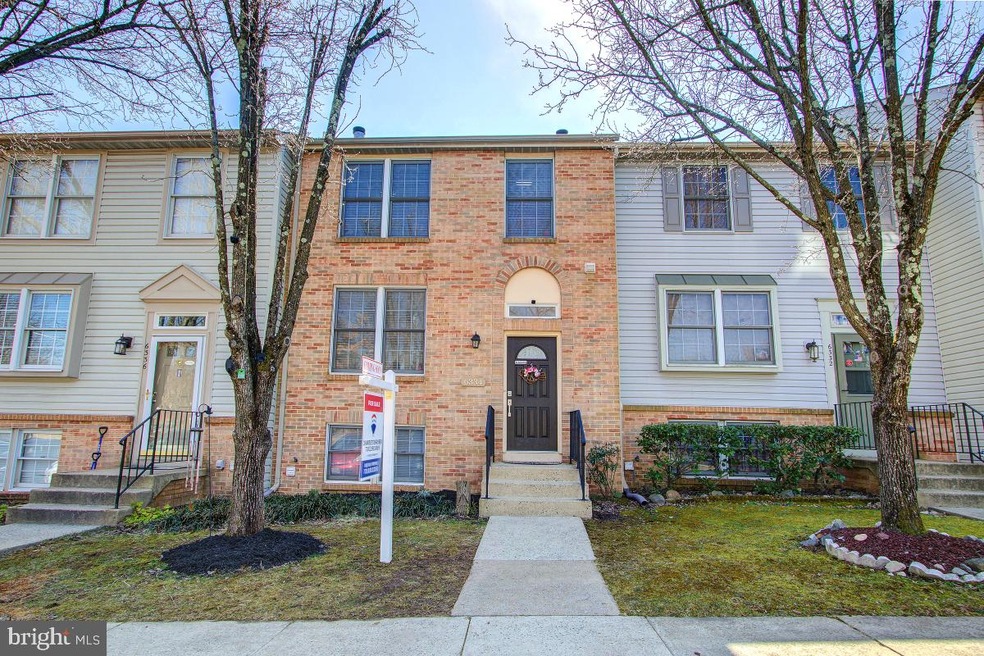 6334 Mary Todd Ln, Centreville, VA 20121 - photo 1