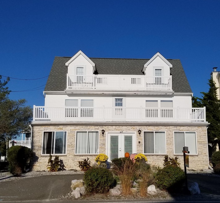 1617 BEACH