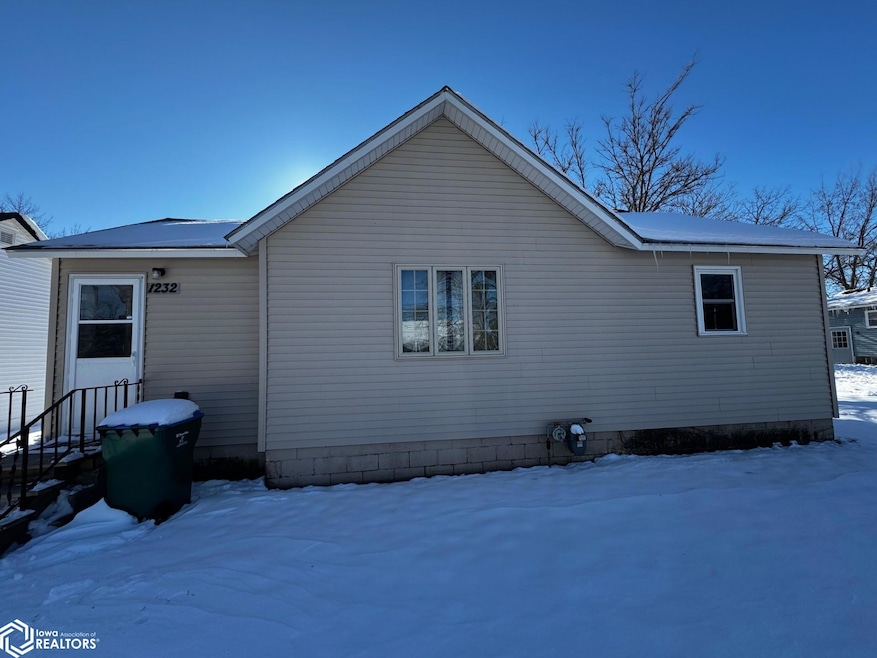 1232 Division St, Webster City, IA 50595 - photo 1