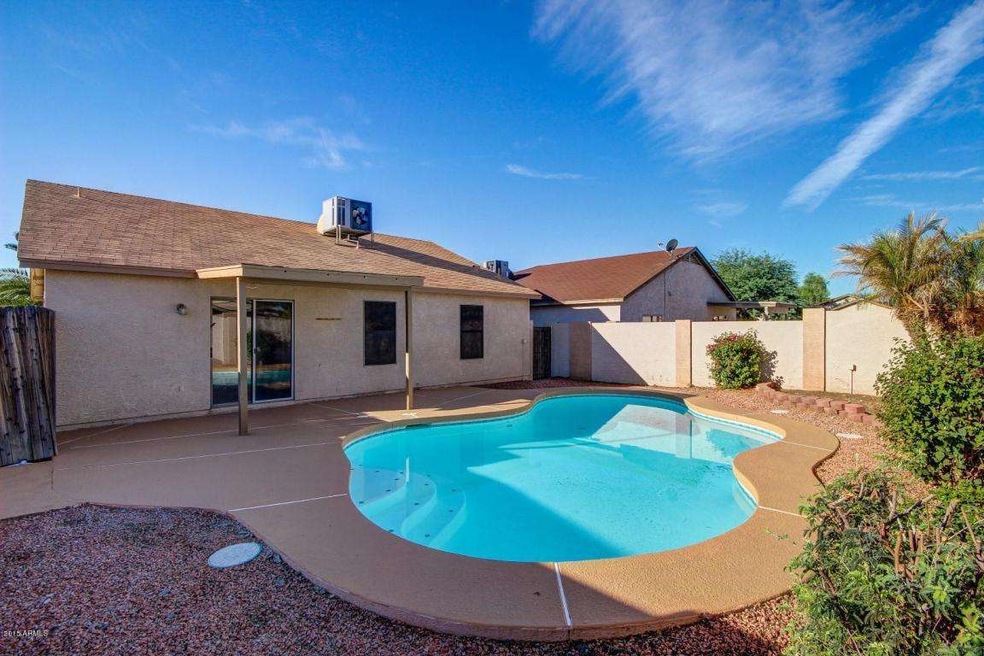 Pool with extended cool decking
