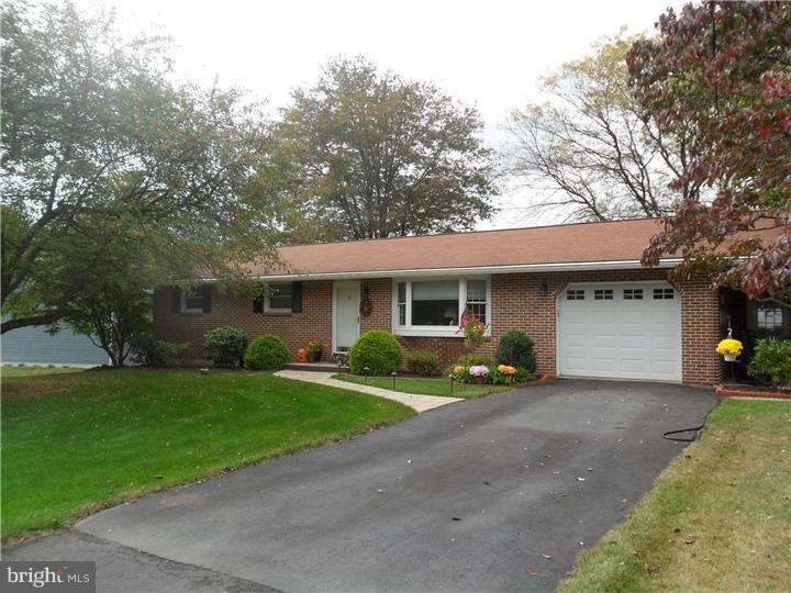 845 Jacks Ln, Orwigsburg, PA 17961 - photo 1