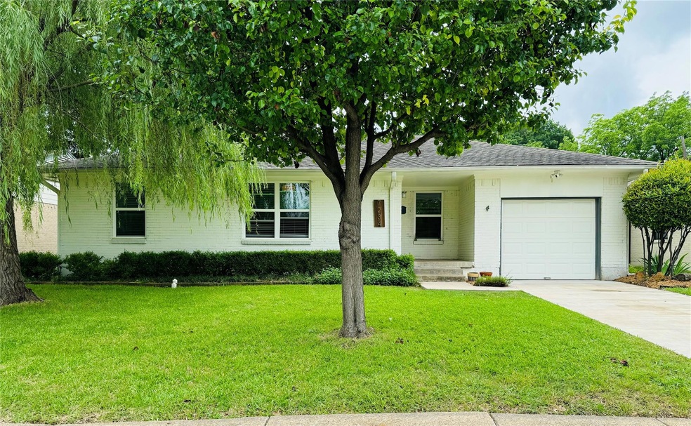 7234 Rutgers Dr, Dallas, TX 75214 - photo 1