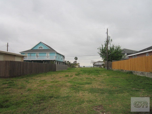 7722 Pruitt Dr, Galveston, TX 77554 - photo 1