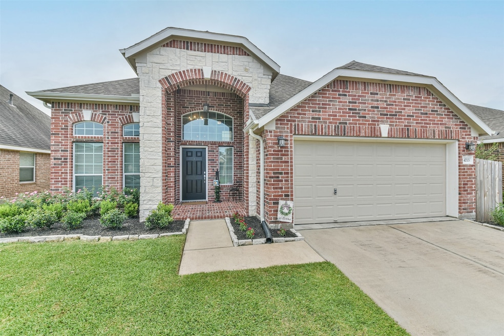 4713 Lake Rim Dr, Alvin, TX 77511 - photo 1