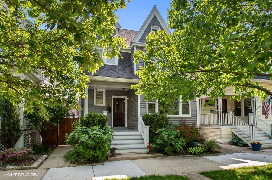 4837 N Hamilton Ave, Chicago, IL 60625 - photo 1