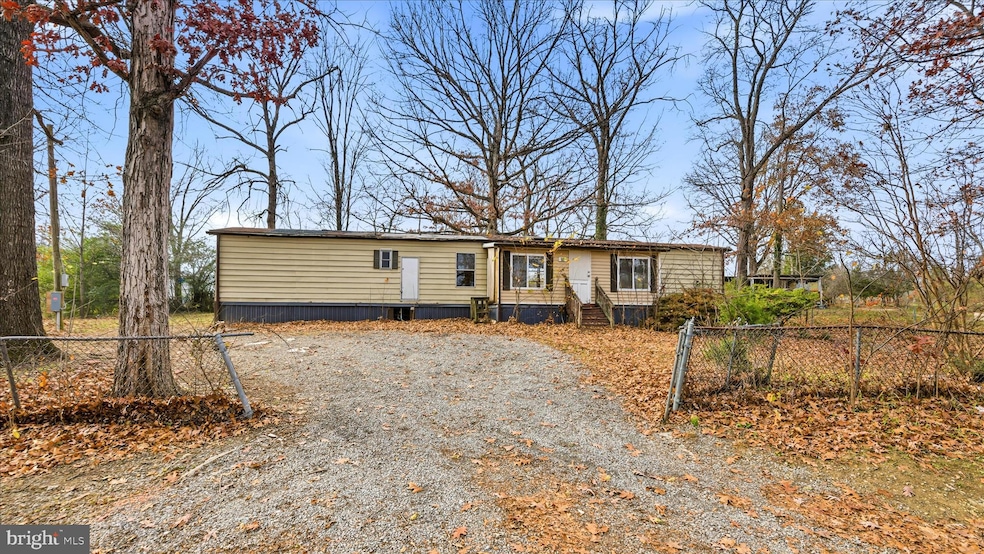 32 Middle Cross Trail, Harpers Ferry, WV 25425 - photo 1