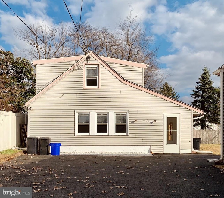 136 N Read Ave unit B, Runnemede, NJ 08078 - photo 1